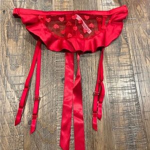New Victoria Secret’s Garter Belt Size XS/S New